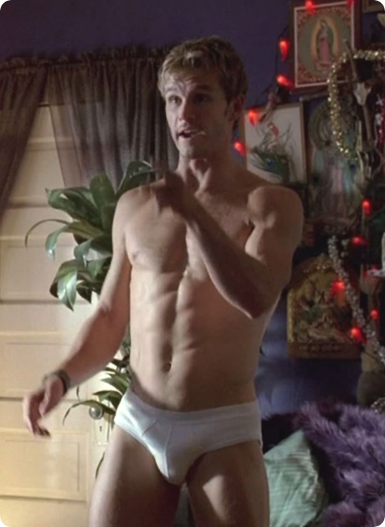 I love this pic of Ryan in tighty whities showing off his HUGE bulge